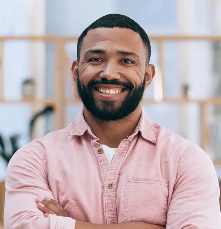 Luka Bent, Administrative assistant